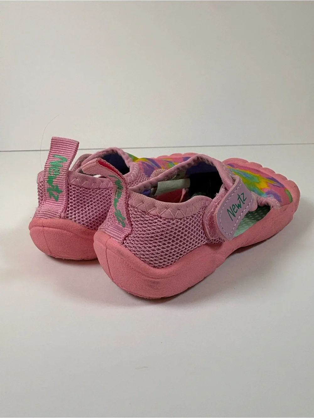 Newtz Pink Tie Dye Toddler Water Shoes Size 7/8 Beach Poolside Vacation
